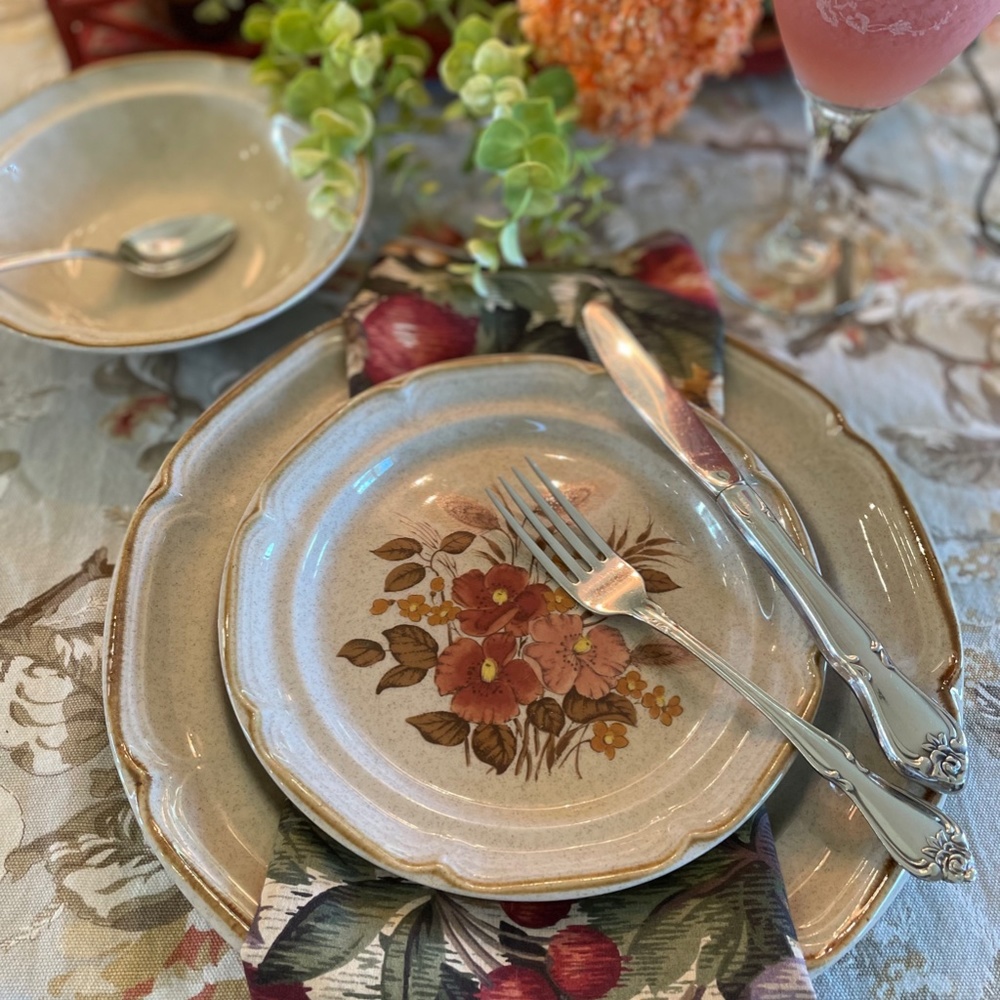 Sunmarc Endura Collection Stoneware - Service for 2 (6 pieces)